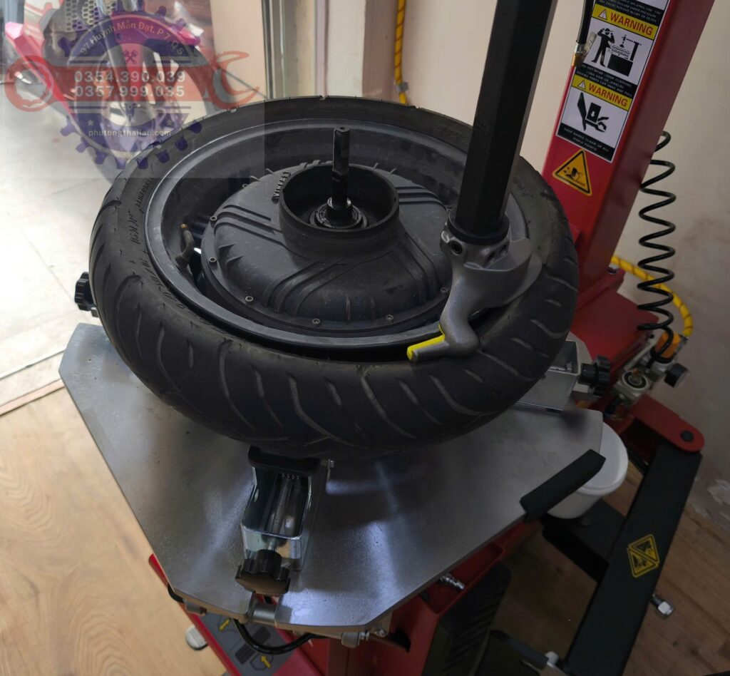 Vá Vỏ Không Ruột