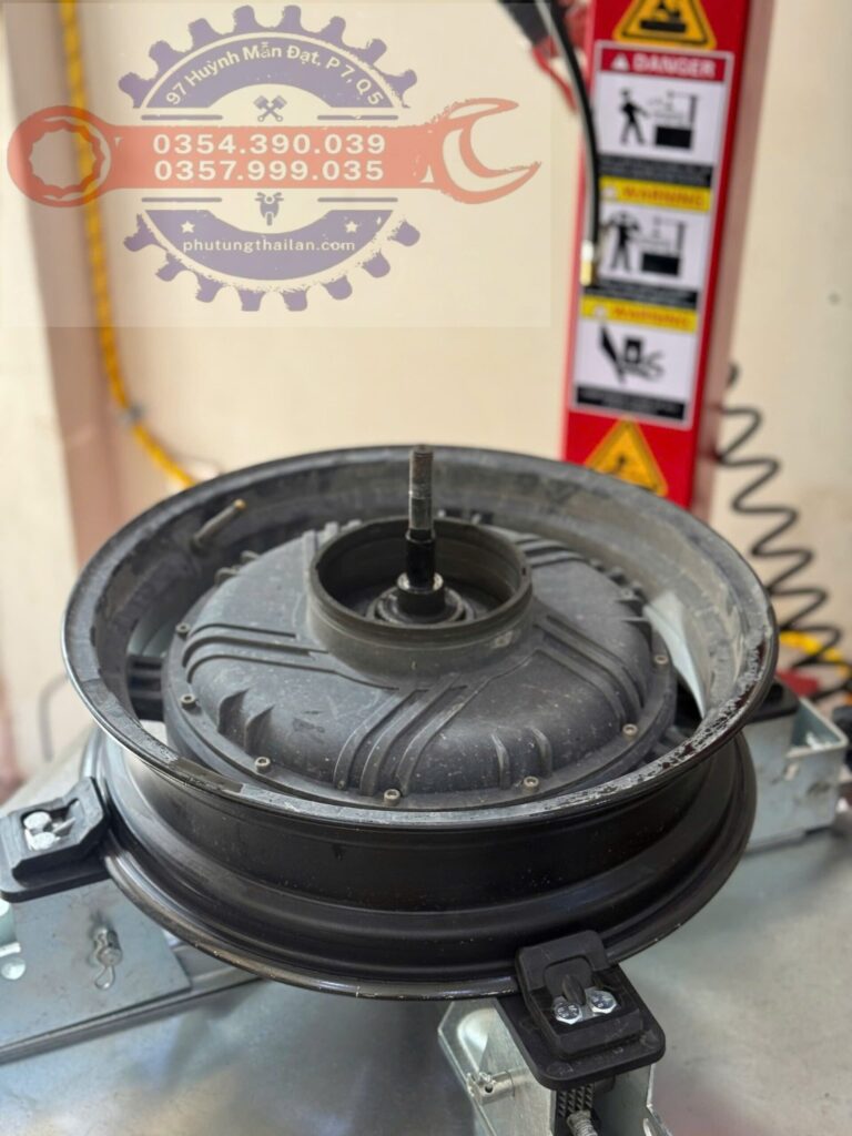 Vá Vỏ xe máy điện ở đâu ?