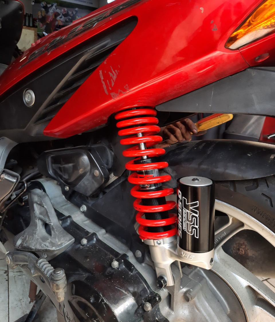 Phuoc-YSS-G-SERIES-chinh-hang-cho-xe-may-Honda-Vario-Click-Lead-SCR-125150.-Ma-so-OK302-330T-05-858-YSS.VN-gia-tot-nhat-nhap-khau-truc-tiep-tu-Thai-Lan.jpg Phuoc-YSS-G-SERIES-chinh-hang-cho-xe-may-Honda-Vario-Click-Lead-SCR-125150.-Ma-so-OK302-330T-05-858-YSS.VN-gia-tot-nhat-nhap-khau-truc-tiep-tu-Thai-Lan.jpg